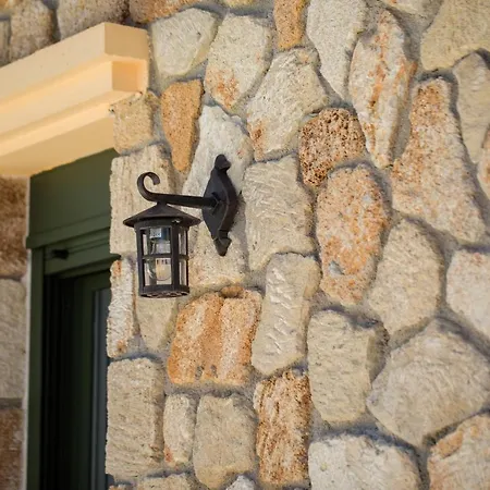 Sant Agata Villas *
