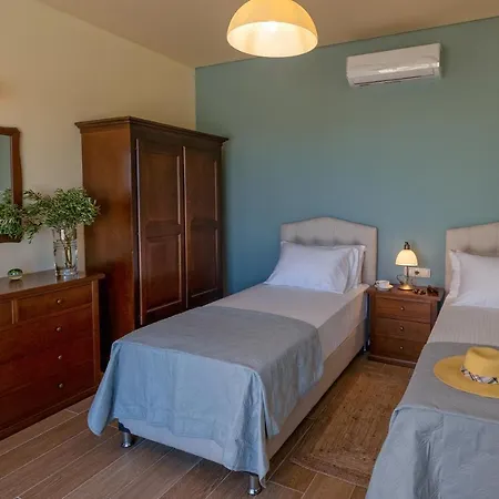 Sant Agata Villas *